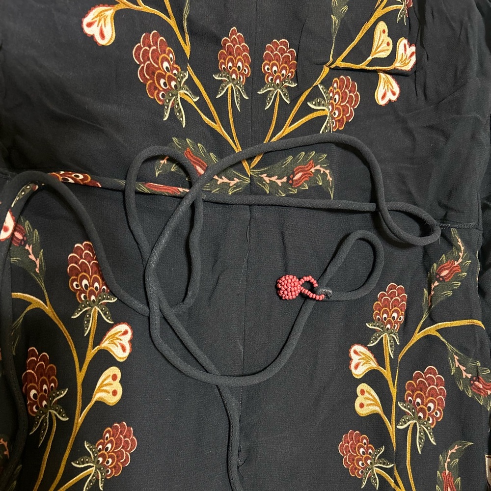 FARM Rio Black Berry Garden Long Sleeve Pleated Maxi Dress - Picture 4 of 4